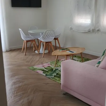 La Quinta Apartment *